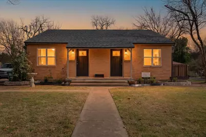 806 Denton, Denton, TX 76201 - Photo 1