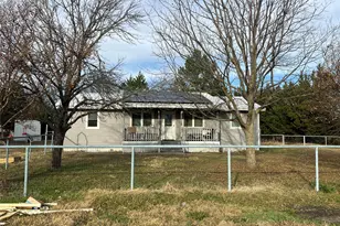 1335 N Washburn Rd, Bells, TX 75414 - Photo 2