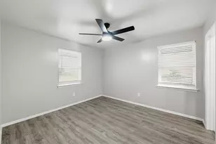 2209 Normandy Dr, Irving, TX 75060 - Photo 16