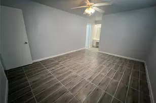 1911 Primrose Ln, Arlington, TX 76014 - Photo 10