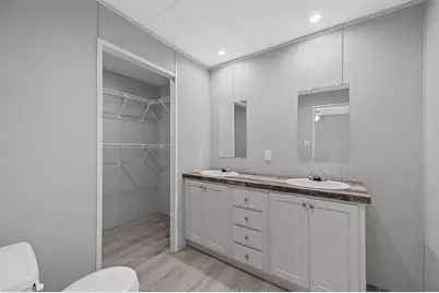 2720 Cypress Street, Granbury, TX 76048 - Photo 22