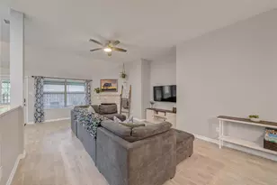 936 Silver Streak Dr, Saginaw, TX 76131 - Photo 10