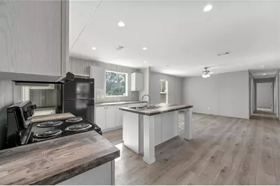 2723 Cypress Street, Granbury, TX 76048 - Photo 18