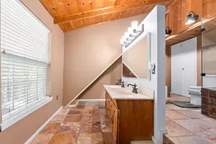 1504 Maple St, Irving, TX 75060 - Photo 22