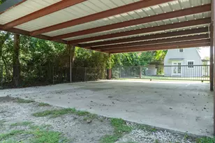 1504 Maple St, Irving, TX 75060 - Photo 32