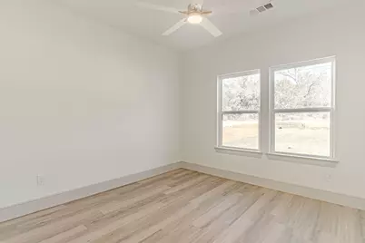 5812 Belaire Circle, Granbury, TX 76048 - Photo 24