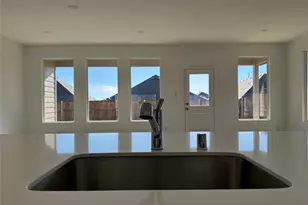 620 Mare Dr, Aubrey, TX 76227 - Photo 4