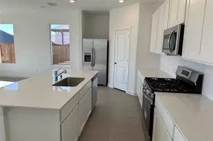 620 Mare Dr, Aubrey, TX 76227 - Photo 6