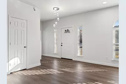 2213 Loretta Lane, Rowlett, TX 75088 - Photo 4