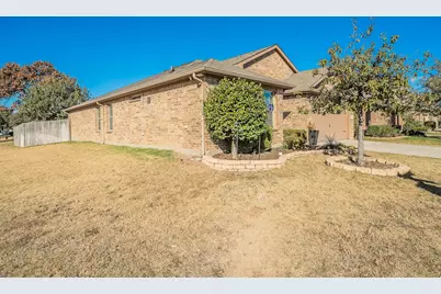 1124 Forest Glen Drive, Azle, TX 76020 - Photo 2
