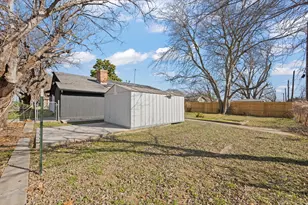 108 Hilltop Dr, Grandview, TX 76050 - Photo 28
