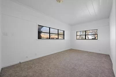 108 Hilltop Drive, Grandview, TX 76050 - Photo 16