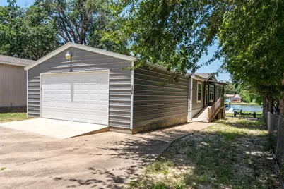 136 Thunderbird Drive, Mabank, TX 75156 - Photo 4