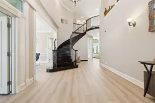 2628 Elmbrook Dr, Carrollton, TX 75010 - Photo 4