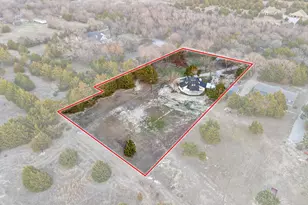 1325 Reynolds Rd, Whitewright, TX 75491 - Photo 38