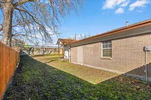 112 Del Rio Ave, Benbrook, TX 76126 - Photo 20