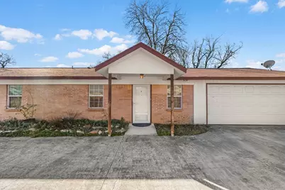 112 Del Rio Avenue #A & B, Benbrook, TX 76126 - Photo 6