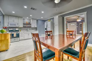 3214 Parker St, Irving, TX 75062 - Photo 8