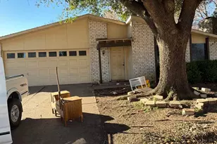 7200 Timber Trail, Fort Worth, TX 76134 - Photo 2