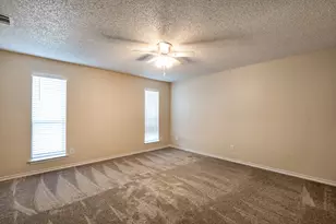 525 Danny Dr, DeSoto, TX 75115 - Photo 20