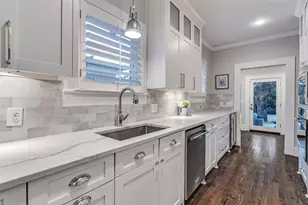 5823 Monticello Ave, Dallas, TX 75206 - Photo 12