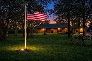 1271 Co Rd 3555, Paradise, TX 76073 - Photo 4