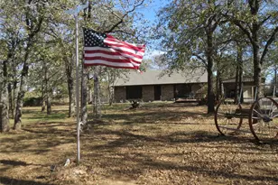 1271 Co Rd 3555, Paradise, TX 76073 - Photo 2