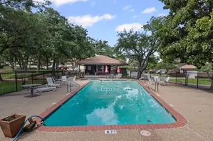 714 Oakwood Trail, Fort Worth, TX 76112 - Photo 34