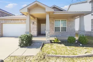 2647 Bois D' Arc Ln, Grand Prairie, TX 75052 - Photo 2