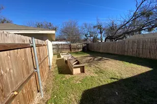 2509 Normont Cir, Fort Worth, TX 76103 - Photo 14