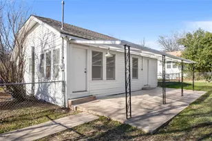 407 N Penelope St, Belton, TX 76513 - Photo 18