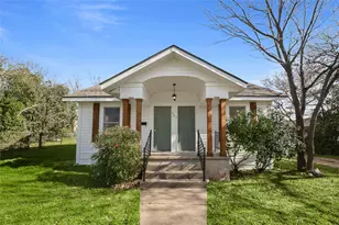 407 N Penelope St, Belton, TX 76513 - Photo 2