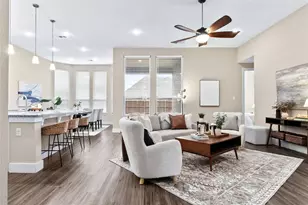 335 Country Meadows Blvd, Waxahachie, TX 75165 - Photo 4