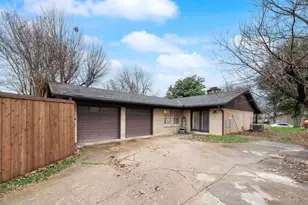 1406 Capetown Dr, Grand Prairie, TX 75050 - Photo 26