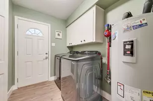 1406 Capetown Dr, Grand Prairie, TX 75050 - Photo 22