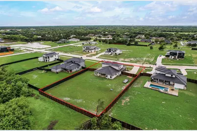 418 Whispering Way, Red Oak, TX 75154 - Photo 2