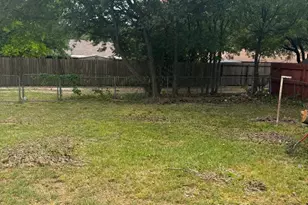 1207 Pebble St, Bowie, TX 76230 - Photo 2