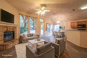 2004 Lennox Ln, Arlington, TX 76018 - Photo 4