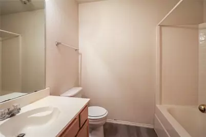 2004 Lennox Lane, Arlington, TX 76018 - Photo 12