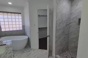 7000 Bentley Ave, Fort Worth, TX 76137 - Photo 16