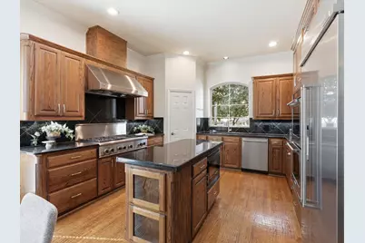 7008 Gerrards Cross, Plano, TX 75025 - Photo 6