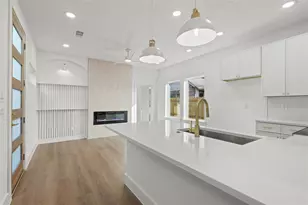 2219 Hooper St, Dallas, TX 75215 - Photo 8