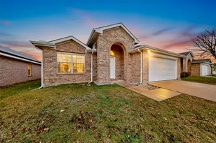 6721 Waterlilly Dr, Arlington, TX 76002 - Photo 4