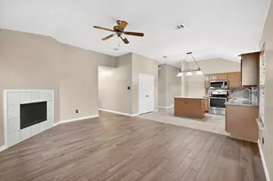 6721 Waterlilly Dr, Arlington, TX 76002 - Photo 12