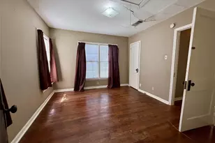 2600 Frazier Ave, Fort Worth, TX 76110 - Photo 6