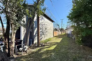 2600 Frazier Ave, Fort Worth, TX 76110 - Photo 6