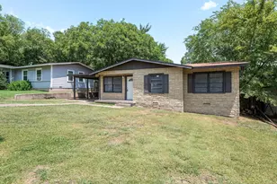 1717 Meadowlark Ln, Denison, TX 75020 - Photo 2