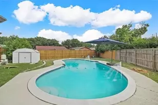 3130 Barton Rd, Carrollton, TX 75007 - Photo 2