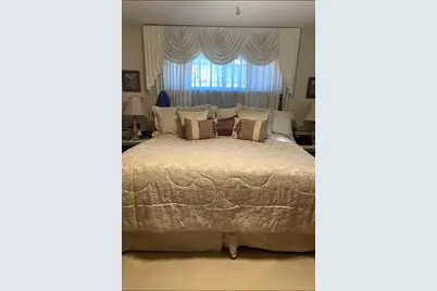 1910 Southside Terrace Drive, Dallas, TX 75232 - Photo 2