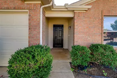 8304 Horse Whisper Lane, Fort Worth, TX 76131 - Photo 2